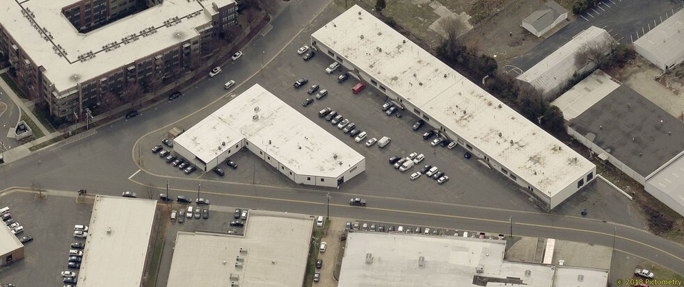 More Photos Of 2202-2210 Hawkins St, Charlotte General Retail For Sale