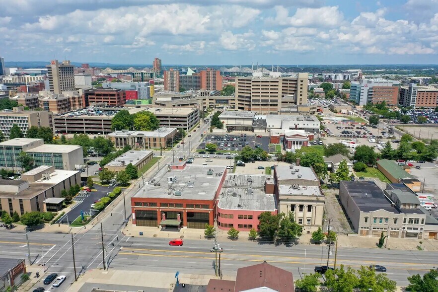 Primary Photo Of 501-505 E Broadway, Louisville Medical For Lease