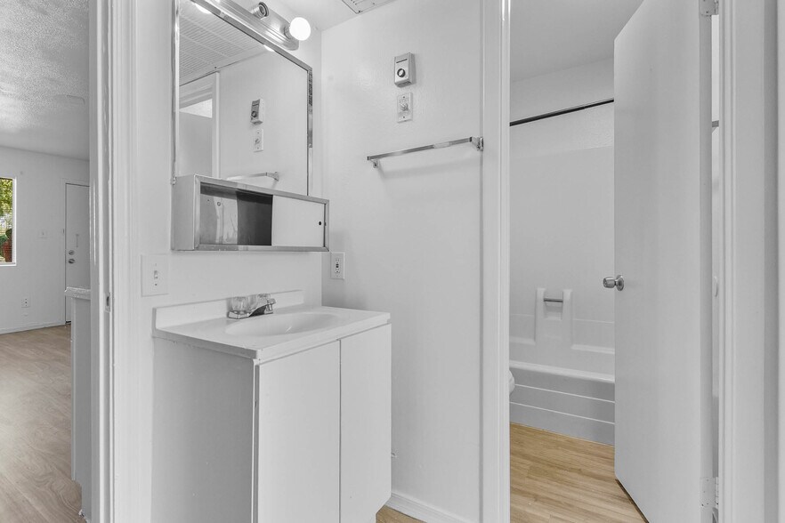 More Photos Of 2602 W Glenrosa Ave, Phoenix Apartments For Sale