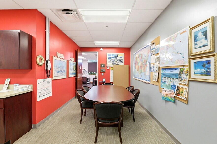 More Photos Of 6881 Kingspointe Pky, Orlando Flex For Sale