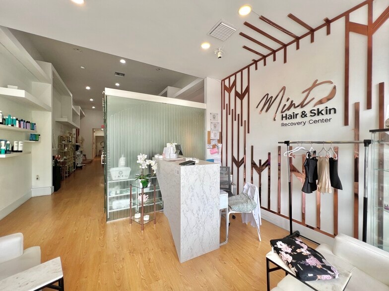 More Photos Of 355-359 Miracle Mile, Coral Gables Freestanding For Lease