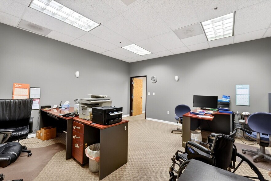 More Photos Of 5257-5265 NE Martin Luther King Blvd, Portland Office For Sale