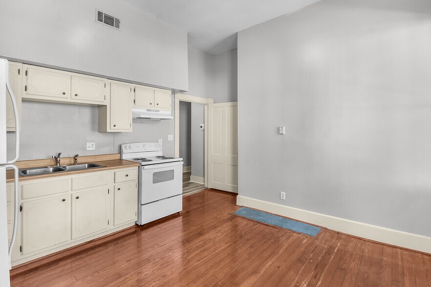 More Photos Of 301 E Henry St, Savannah Multifamily For Sale