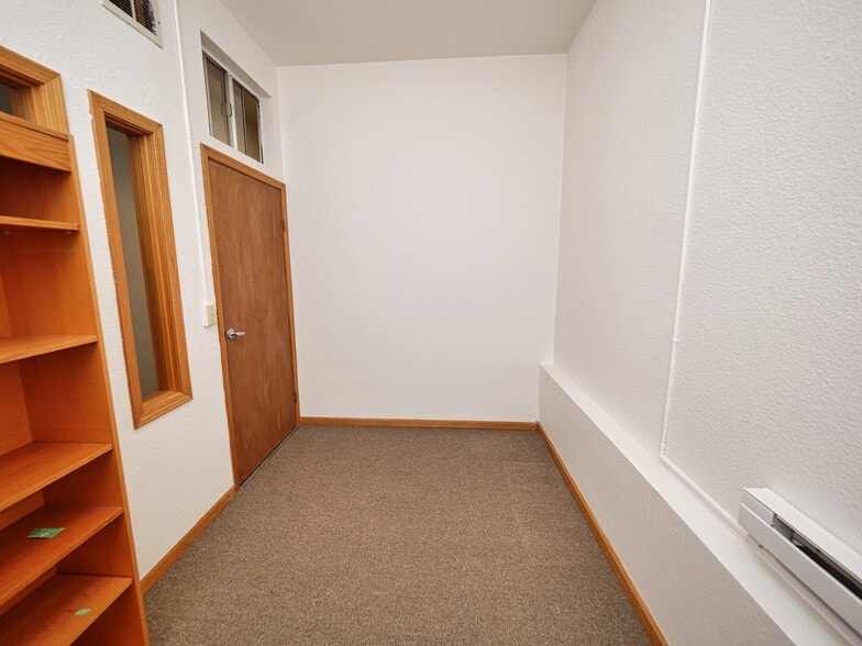 More Photos Of 1927-1929 Taraval St, San Francisco Apartments For Lease