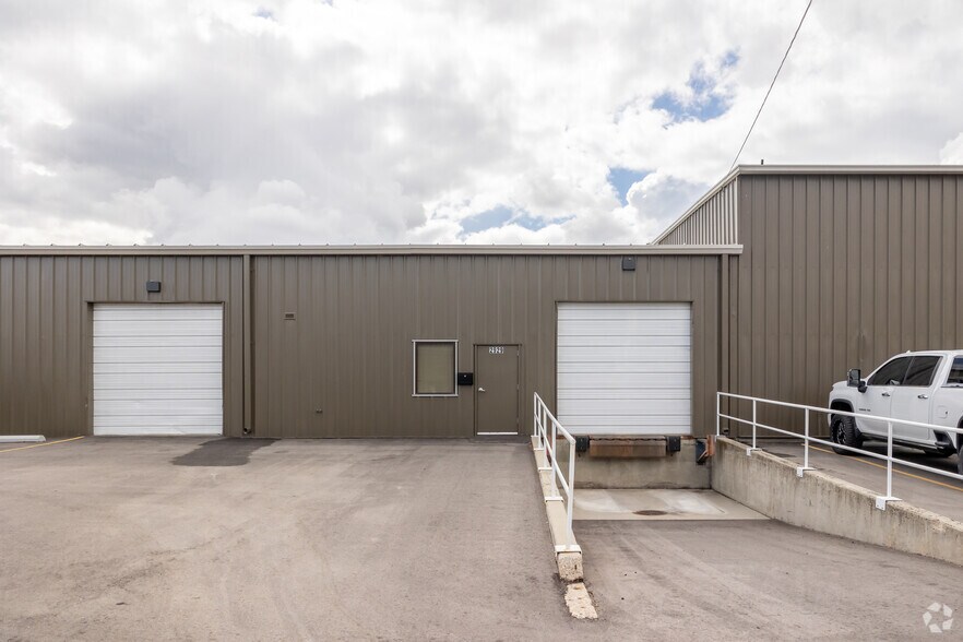 More Photos Of 2925-2929 S Cole Rd, Boise Warehouse For Lease