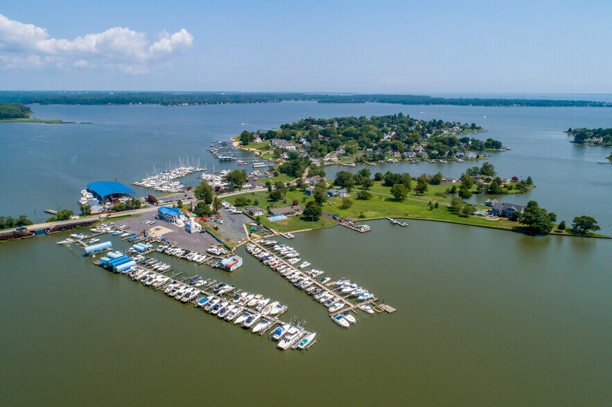 More Photos Of 1107 Turkey Point Rd, Edgewater Marina For Sale