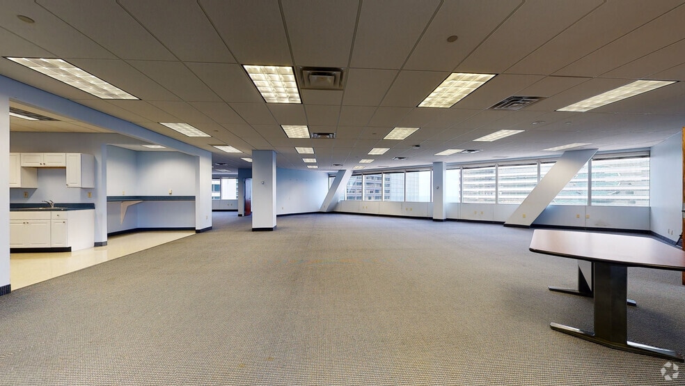 More Photos Of 1375 E 9th St, Cleveland Office For Lease