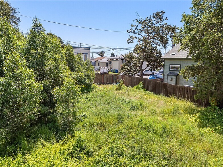 More Photos Of 310 Spruce St, Alameda Land For Sale