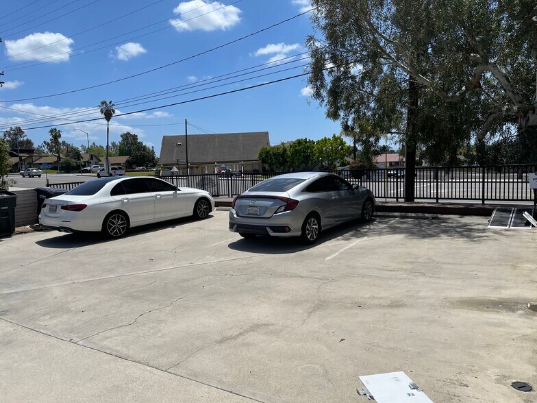 More Photos Of 1289 E Lincoln Ave, Orange Medical For Sale