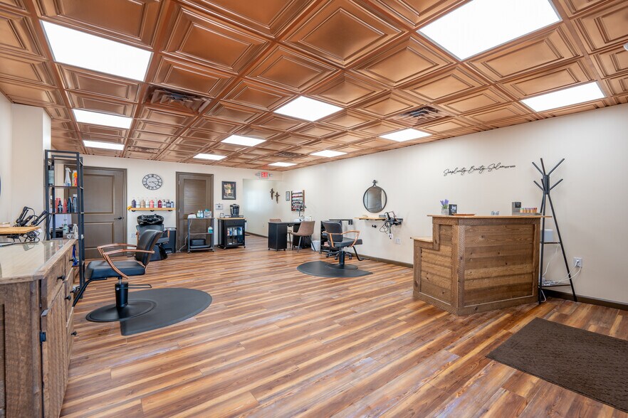 More Photos Of 106 E 1st Ave, Derry Freestanding For Sale