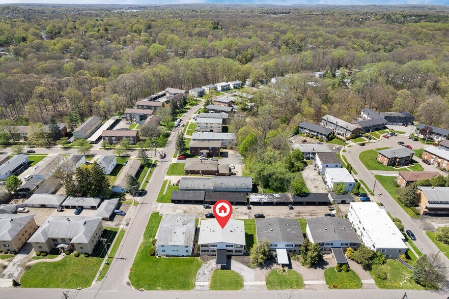 More Photos Of 552 Treeside Dr, Akron Apartments For Sale