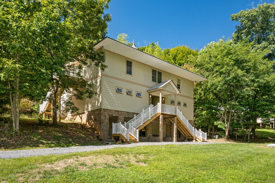More Photos Of 4100 Adventure Base Rd, Radford Specialty For Sale