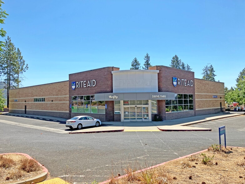 Primary Photo Of 14115 Lakeridge Cir, Magalia Convenience Store For Sale