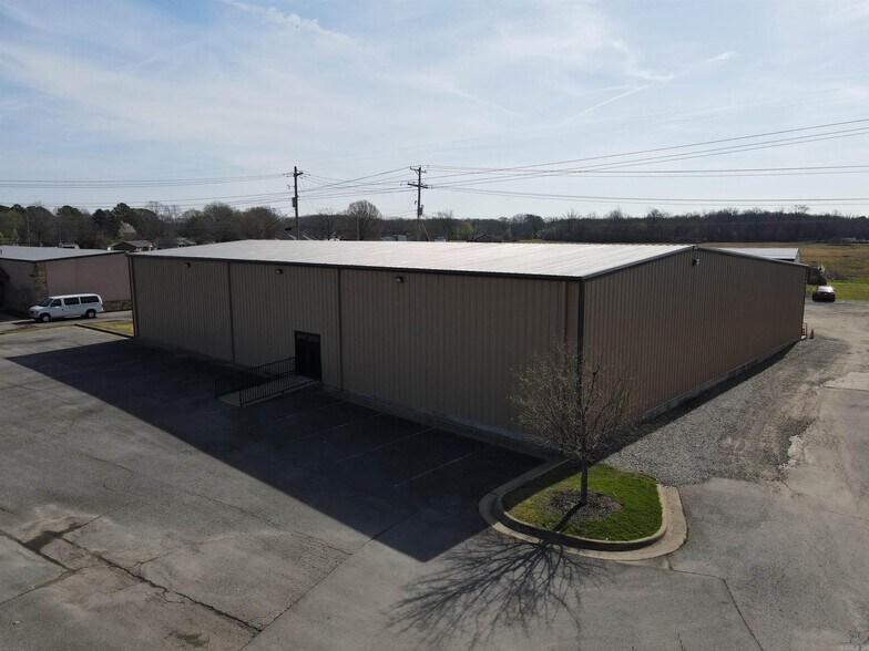 More Photos Of 418 Eastline Rd, Searcy Light Distribution For Sale