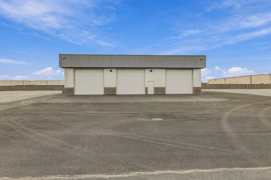 More Photos Of 1440 Battelle Blvd, Richland Manufacturing For Sale