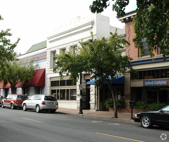 Primary Photo Of 624 Ferry St, Martinez Storefront Retail Office For Sale