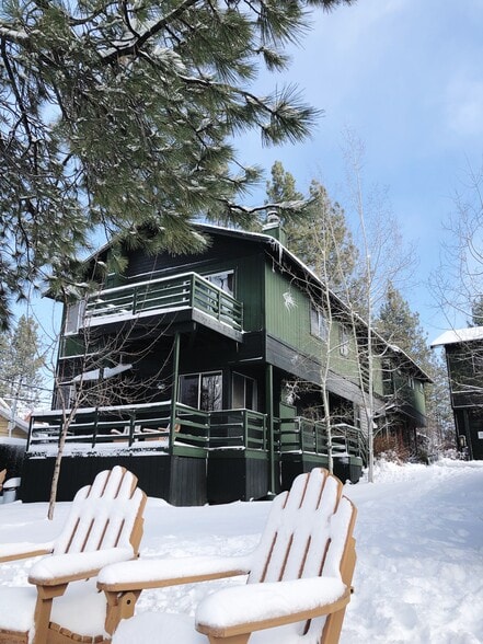 More Photos Of 214 Lagunita Ln, Big Bear Lake Hotel For Sale