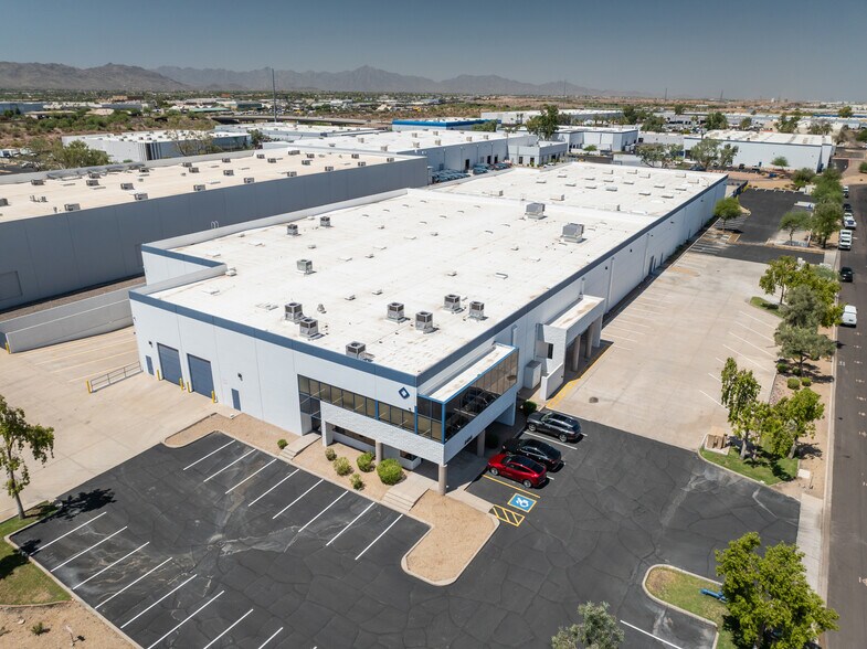 More Photos Of 2434 S 10th St, Phoenix Warehouse For Lease