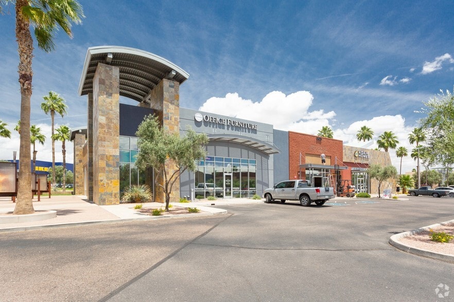 More Photos Of 8425 S Emerald Dr, Tempe Freestanding For Sale