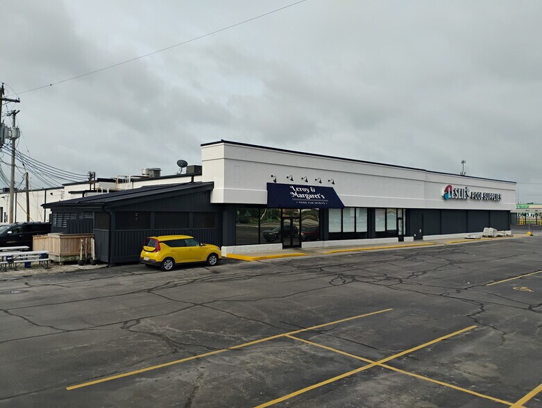 More Photos Of 2505-2527 S Reynolds Rd, Toledo Unknown For Lease