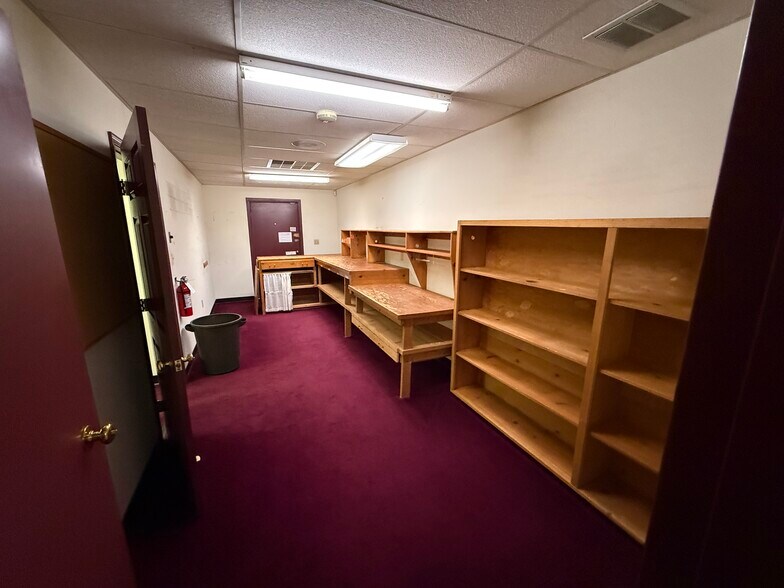More Photos Of 403 Chatham Sq, Fredericksburg Office For Sale