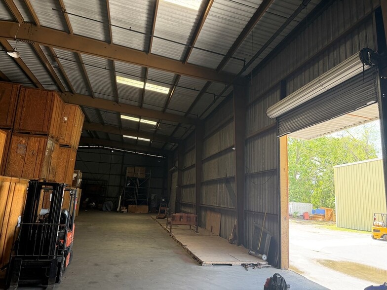 More Photos Of 1009 W Hill Ave, Valdosta Warehouse For Sale