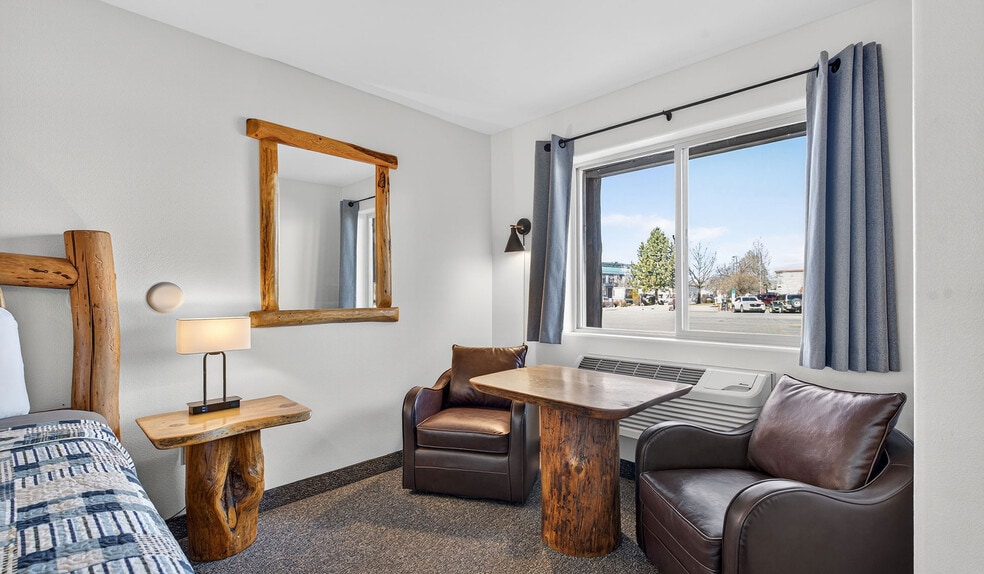More Photos Of 102 E Greenwood St, Enterprise Hotel For Sale