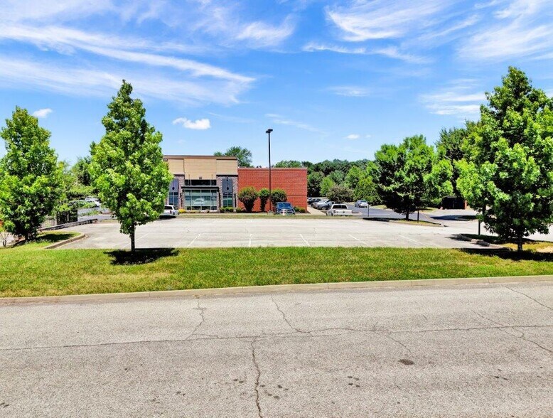 More Photos Of 11820 Ransum Dr, Louisville Land For Lease