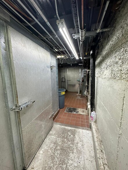 More Photos Of 2343 Jerome Ave, Bronx Supermarket For Sale