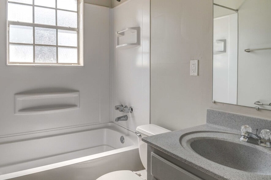 More Photos Of 235 Sycamore Dr, Athens Apartments For Sale