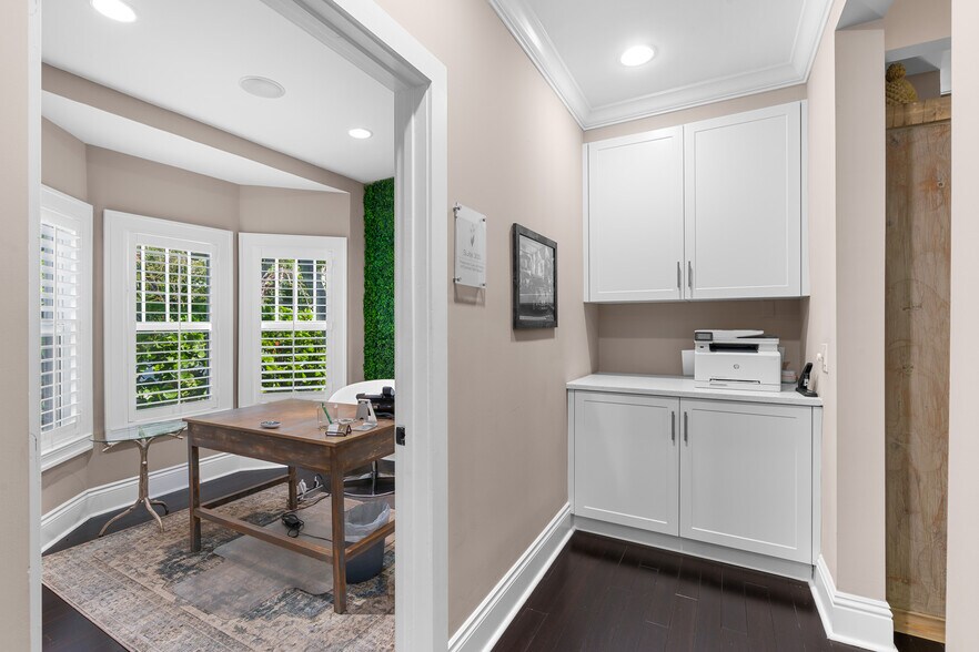 More Photos Of 354 NE 1st Ave, Delray Beach Office For Sale