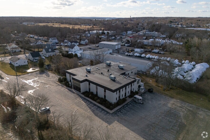 More Photos Of 308 Market St, Warren Medical For Lease