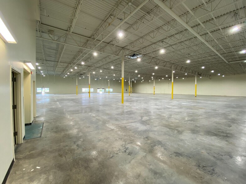 More Photos Of 2525 Pio Nono Ave, Macon-Bibb Warehouse For Lease