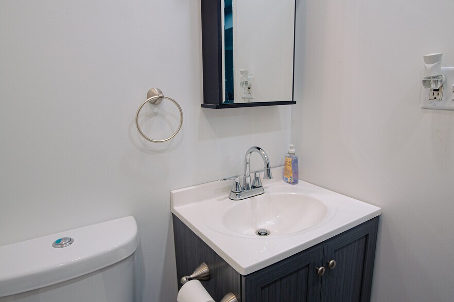 More Photos Of 4335 Lindenwood Dr, Matteson Apartments For Sale