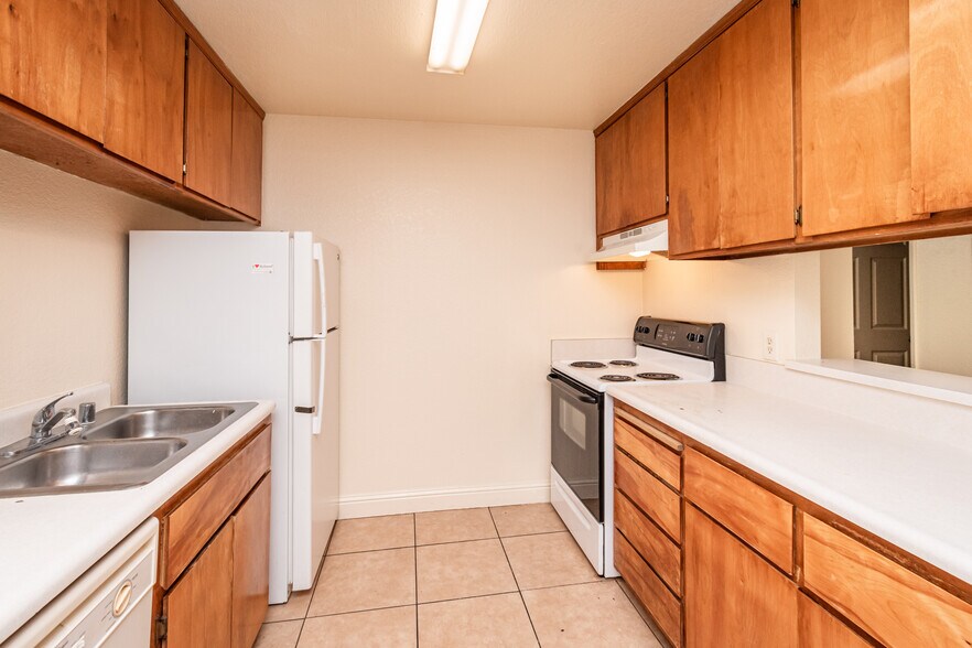 More Photos Of 1230 Melton Dr, Yuba City Apartments For Sale