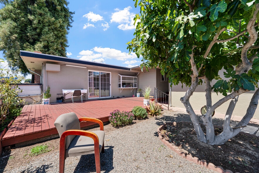 More Photos Of 1736 Santa Rosa Ave, Santa Rosa Hotel For Sale