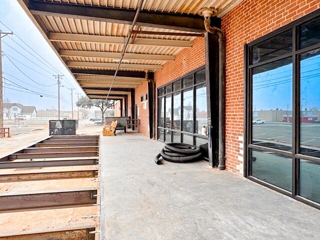 More Photos Of 201 E Illinois Ave, Midland Office For Sale