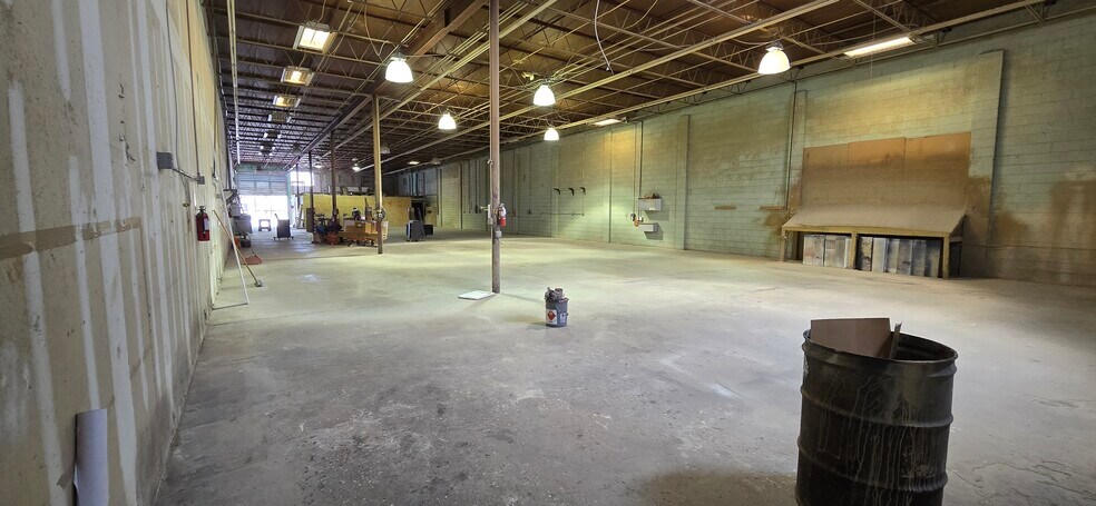More Photos Of 310 W Grant St, Orlando Warehouse For Lease