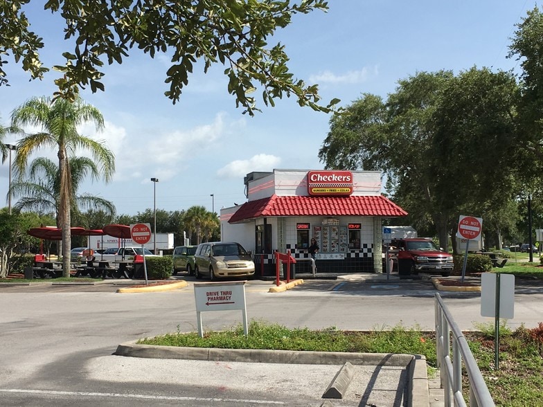 More Photos Of 1861 N Highland Ave, Clearwater General Retail For Lease