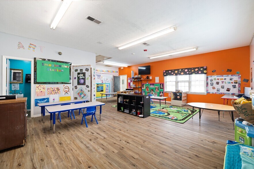 More Photos Of 824 Temple Rd, Bremen Daycare Center For Sale