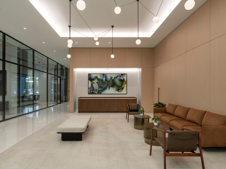 More Photos Of 2 S Biscayne Blvd, Miami Office Residential For Lease