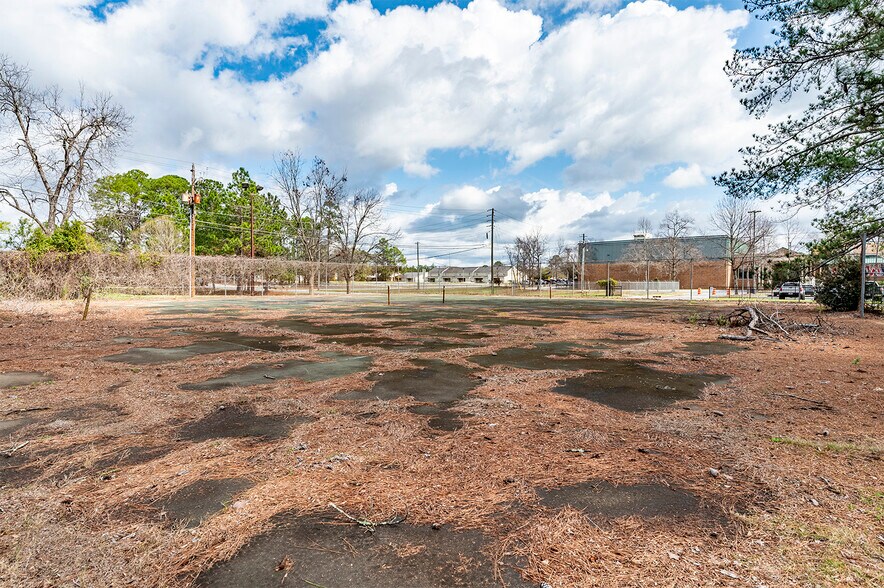 More Photos Of 2501 Redwood Ct, Albany Multifamily For Sale