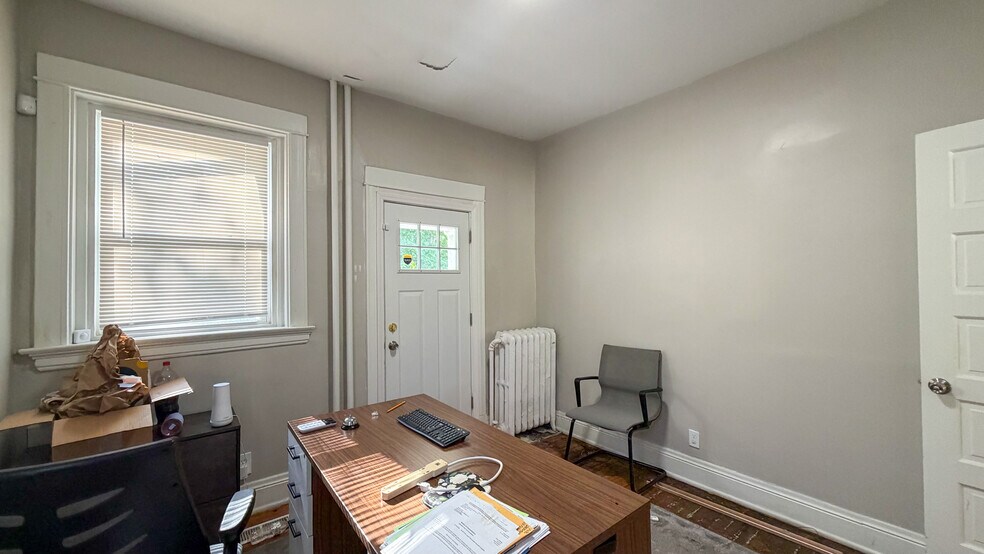 More Photos Of 2100 Auburn Ave, Cincinnati Office For Sale