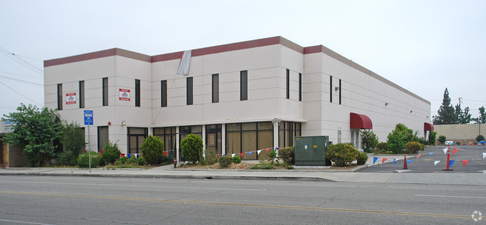 Primary Photo Of 14978 Ramona Blvd, Baldwin Park Warehouse For Lease