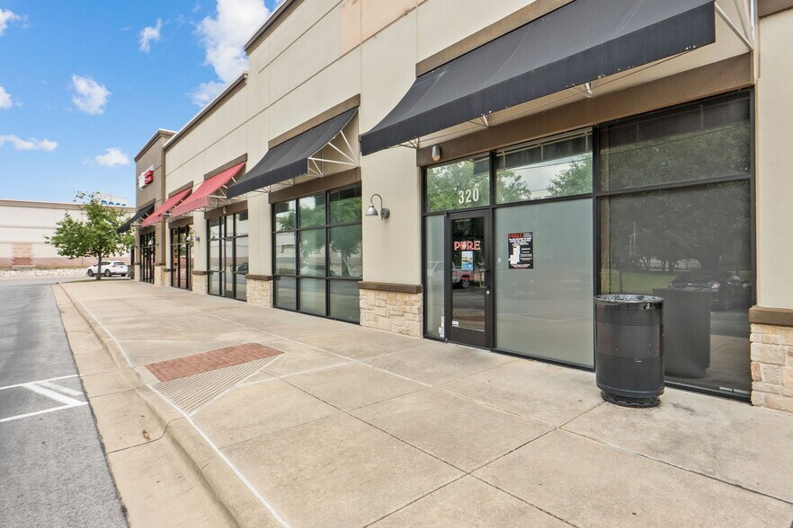 More Photos Of 2525 Anderson Ln W, Austin Unknown For Lease