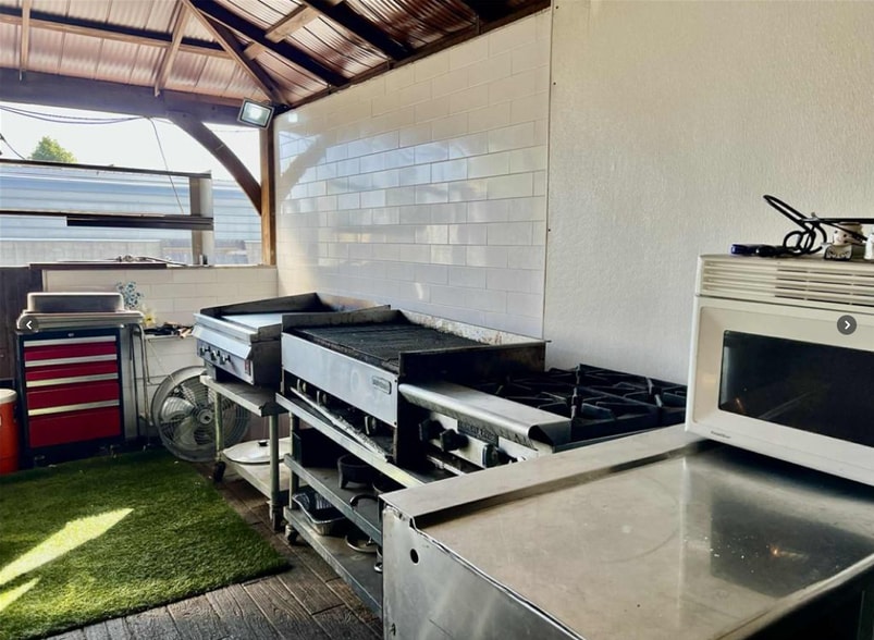 More Photos Of 9391 Cypress Ave, Fontana Religious Facility For Sale