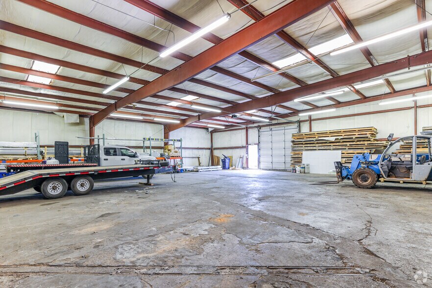 More Photos Of 711-725 SW 4th St, Oklahoma City Service For Sale