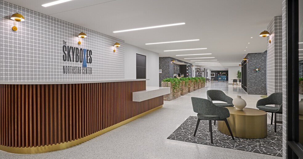 More Photos Of 625 Marquette Ave, Minneapolis Office For Sale