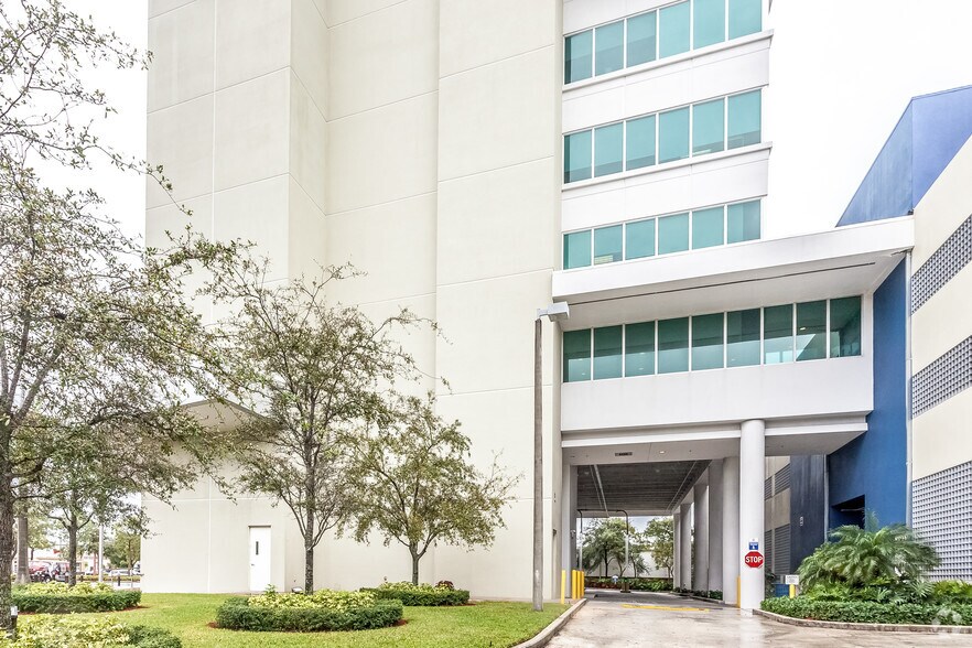 More Photos Of 2301 NW 87th Ave, Doral Office Residential For Lease
