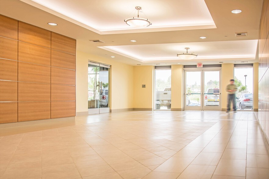 More Photos Of 18-68 Rio Rancho Rd, Pomona Unknown For Lease